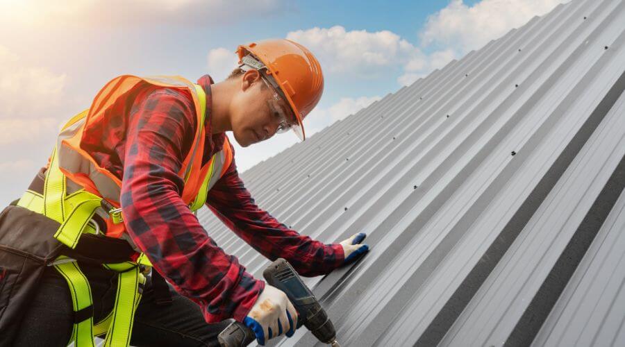 Professional metal roof installation in Mount Morris, MI